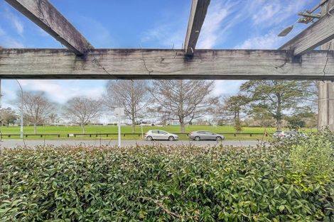 Photo of property in 240u5 Old Farm Road, Hillcrest, Hamilton, 3216