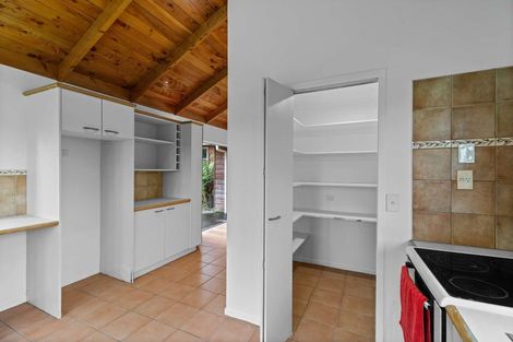 Photo of property in 1175 South Head Road, South Head, Helensville, 0874