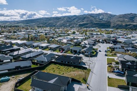 Photo of property in 12 Smitham Drive, Cromwell, 9310