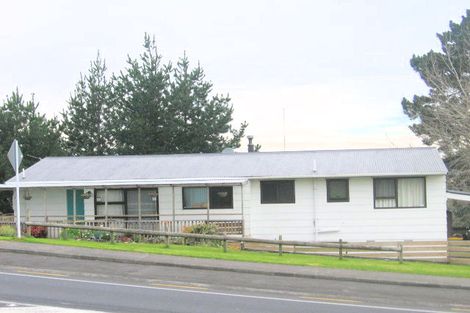 Photo of property in 49 Don Buck Road, Massey, Auckland, 0614