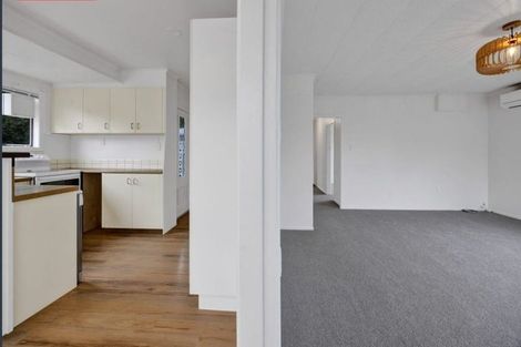 Photo of property in 5 Nikau Street, Inglewood, 4330