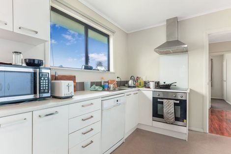 Photo of property in 24 Lincoln Road, Manurewa East, Auckland, 2102