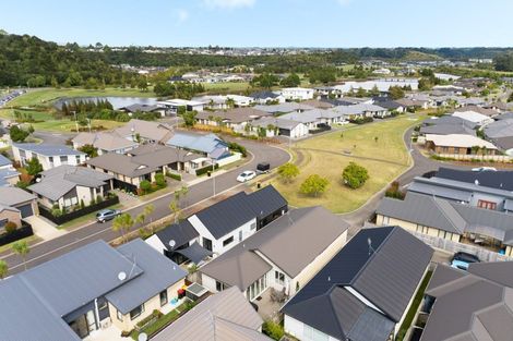 Photo of property in 15 Capstan Close, Pyes Pa, Tauranga, 3112