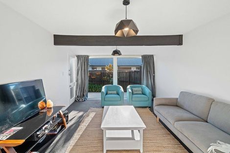 Photo of property in 2/321 Wairakei Road, Burnside, Christchurch, 8053