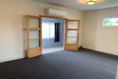 Photo of property in 7 Athol Place, Ravensbourne, Dunedin, 9022
