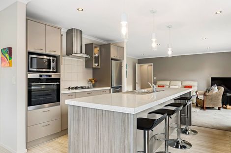 Photo of property in 10 Elm Drive, Rangiora, 7400