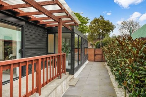 Photo of property in 9 Ringwood Place, Avonhead, Christchurch, 8042