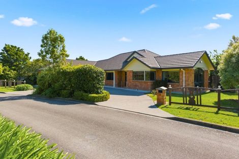 Photo of property in 3 Westpeak Way, Otaki, 5512