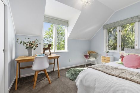 Photo of property in 57 Garden Road, Northland, Wellington, 6012