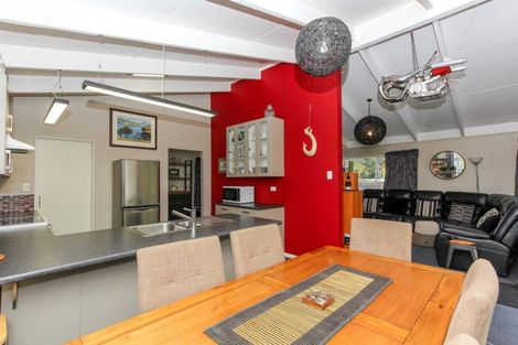 Photo of property in 1263 Egmont Road, Egmont Village, New Plymouth, 4372