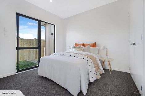 Photo of property in 18 Observation Green, Hobsonville, Auckland, 0616