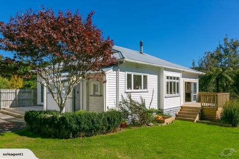 Photo of property in 158 Frankley Road, Frankleigh Park, New Plymouth, 4310
