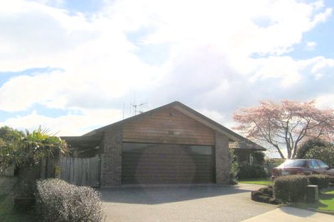 Photo of property in 72r Pyes Pa Road, Pyes Pa, Tauranga, 3112