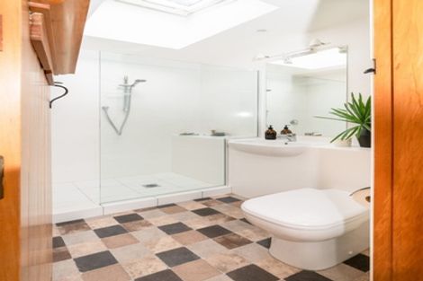 Photo of property in 35 The Rigi, Northland, Wellington, 6012