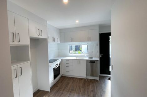 Photo of property in 13 Whanui Place, Mangere Bridge, Auckland, 2022
