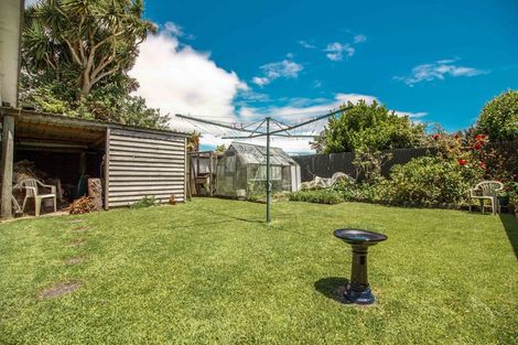 Photo of property in 126 Queen Street, Westport, 7825