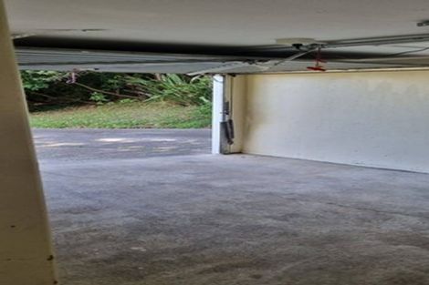 Photo of property in 1/15 Bloomsbury Grove, Newlands, Wellington, 6037