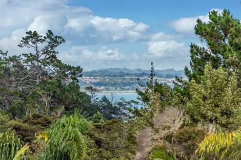 Photo of property in 8 Hebe Place, Birkenhead, Auckland, 0626