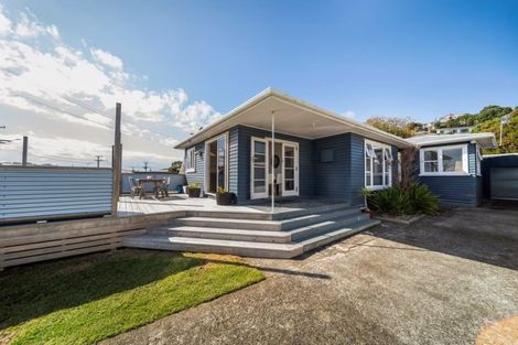 Photo of property in 12 Rosendale Avenue, Spotswood, New Plymouth, 4310