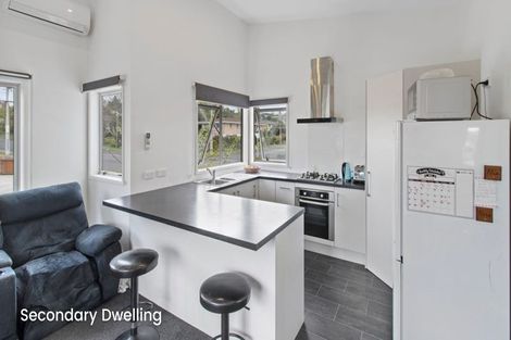 Photo of property in 1 Michael Avenue, Dinsdale, Hamilton, 3204