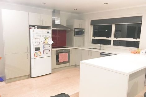 Photo of property in 10 Dobell Road, Stanmore Bay, Whangaparaoa, 0932