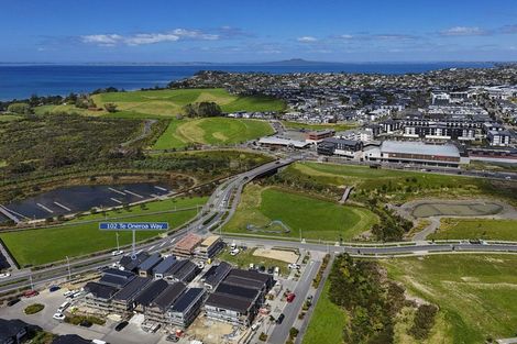 Photo of property in 102 Te Oneroa Way, Long Bay, Auckland, 0630