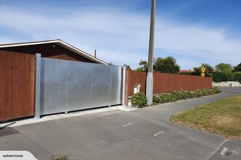 Photo of property in 77 Memorial Avenue, Ilam, Christchurch, 8053