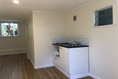 Photo of property in 3/138 Rangatira Road, Beach Haven, Auckland, 0626