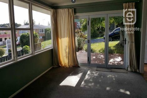 Photo of property in 10 Vista Terrace, Hillcrest, Hamilton, 3216