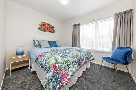 Photo of property in 24 President Avenue, Papakura, 2110