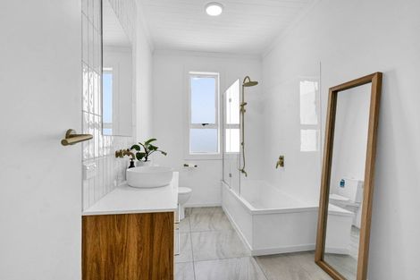 Photo of property in 452 Saint Aubyn Street, Moturoa, New Plymouth, 4310