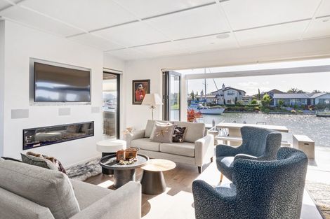 Photo of property in 15 Leeward Drive, Whitianga, 3510