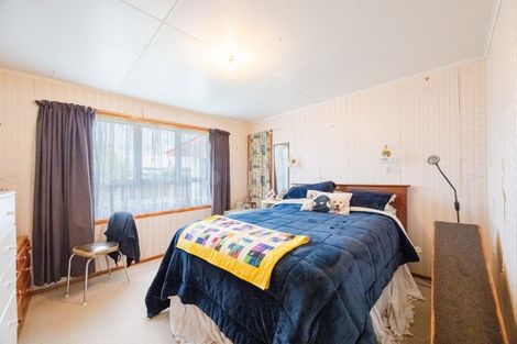 Photo of property in 25 Bennett Street, Waipawa, 4210