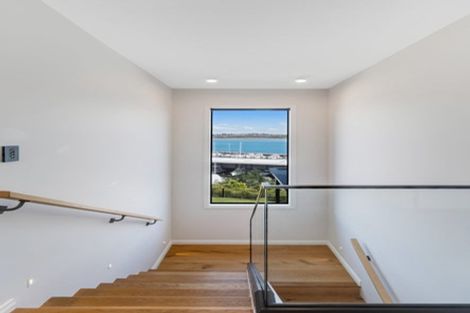 Photo of property in 47c Takutai Avenue, Half Moon Bay, Auckland, 2012