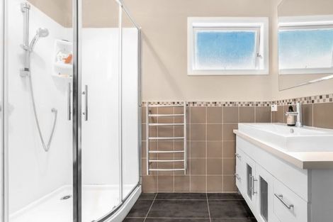 Photo of property in 1/10 Oregon Place, Papakura, 2110