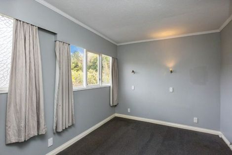 Photo of property in 15 Holborn Drive, Stokes Valley, Lower Hutt, 5019
