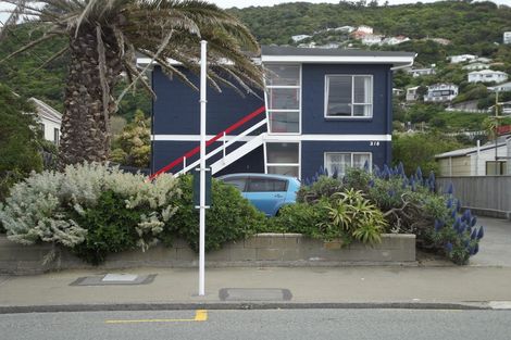 Photo of property in 218u8 Onepu Road, Lyall Bay, Wellington, 6022