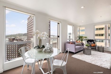 Photo of property in Terrace Heights Apartments, 2e/163 The Terrace, Wellington Central, Wellington, 6011