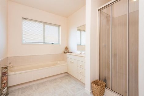 Photo of property in 437a Oceanbeach Road, Mount Maunganui, 3116