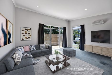 Photo of property in 2/2 Hori Street, Vogeltown, New Plymouth, 4310