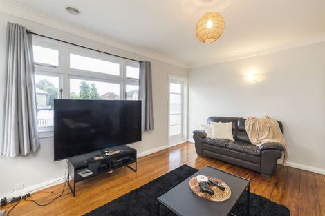 Photo of property in 46 Moheke Avenue, Roslyn, Palmerston North, 4414