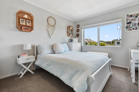 Photo of property in 10 Bayvista Drive, Karaka, Papakura, 2113