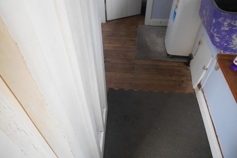 Photo of property in 18 Alberta Road, Glen Avon, New Plymouth, 4312