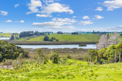 Photo of property in 186 Metcalfe Road, Matakohe, 0593