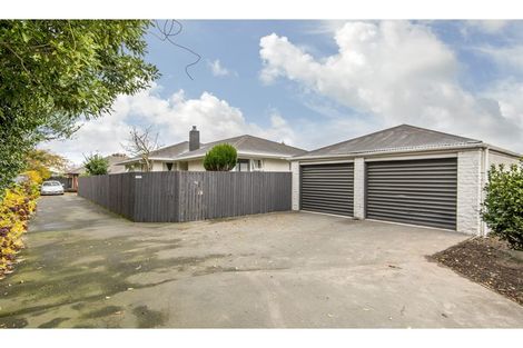 Photo of property in 74 Russley Road, Russley, Christchurch, 8042