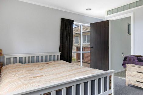 Photo of property in 11 Te Hatepe Avenue, Taupo, 3330