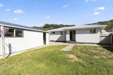 Photo of property in 22 Hamstead Street, Wainuiomata, Lower Hutt, 5014