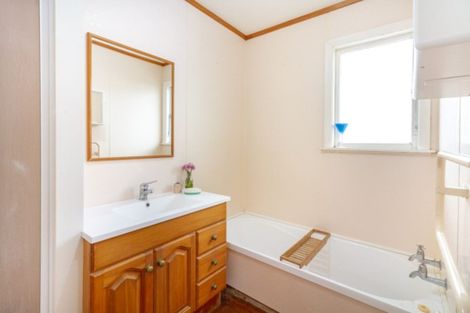 Photo of property in 3 Hunter Street, Milson, Palmerston North, 4414