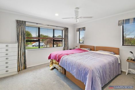 Photo of property in 28 Lemonwood Place, The Gardens, Auckland, 2105