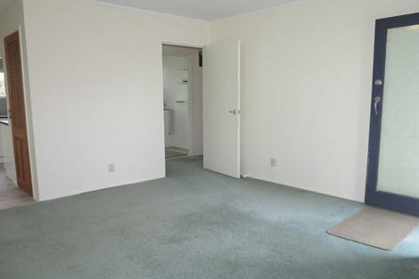 Photo of property in 2/15a Mcintyre Road, Mangere Bridge, Auckland, 2022